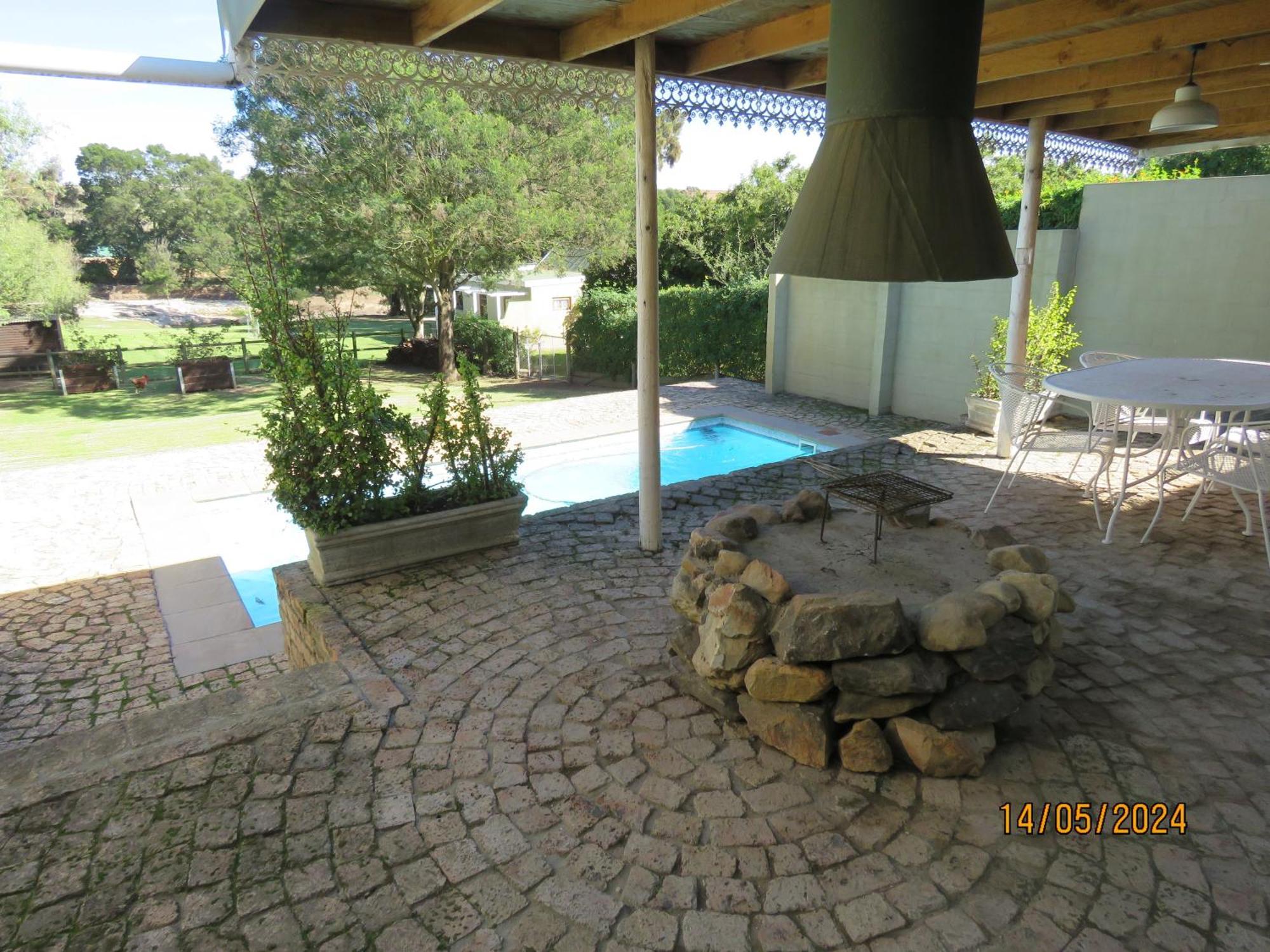 Town And Country Apartman Caledon Kültér fotó